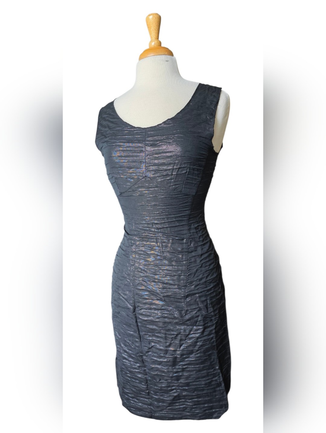 Black Dress By Dolce & Gabbana Features A Metallic Texture And A Tight Design 42